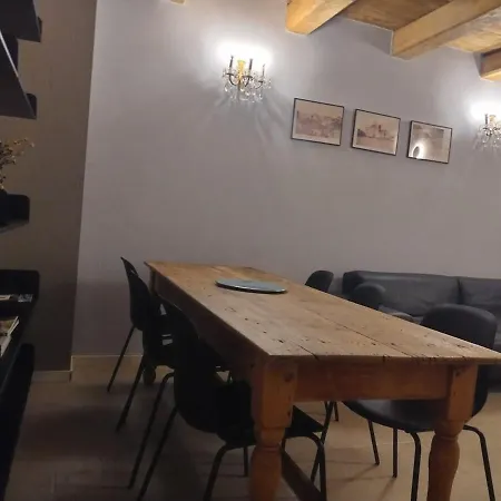 Casina Borgo Castello * Civitella di Romagna