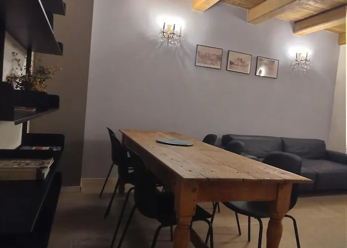 Casina Borgo Castello * Civitella di Romagna